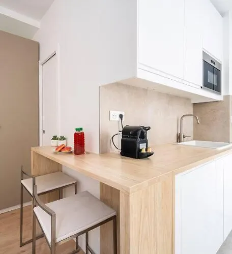 Au Centre De - Musee Grevin - Ii Διαμέρισμα *